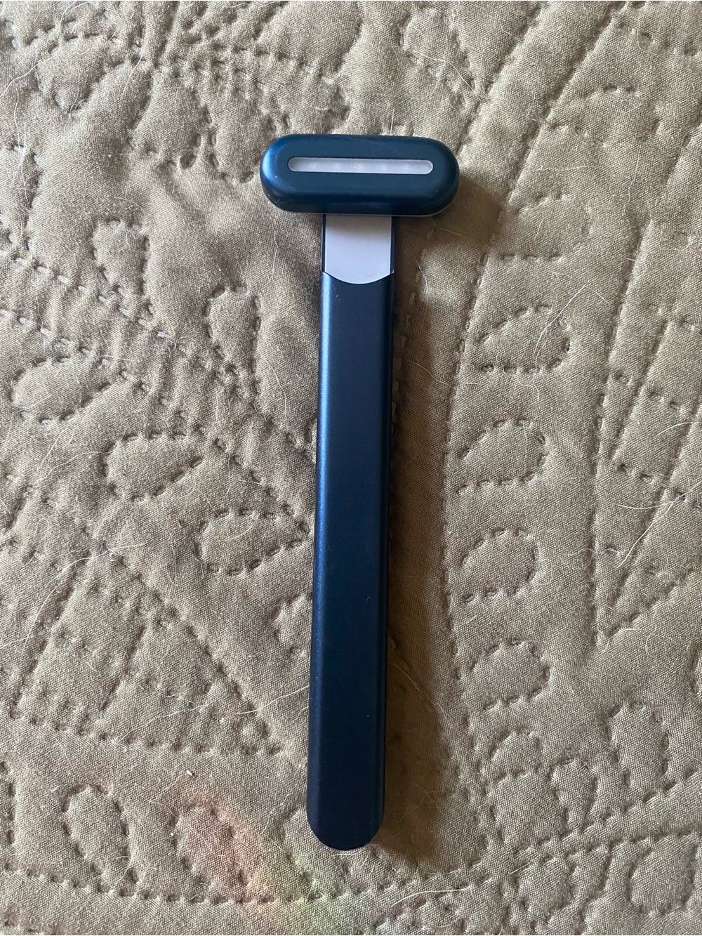 Solawave blue light wand for acne